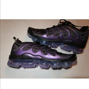 vapormax plus megatron